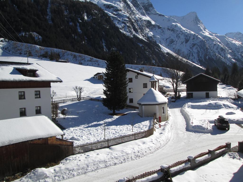 Ferienwohnung Annamaria Und Manuel Melmer Sankt Leonhard im Pitztal Szoba fotó